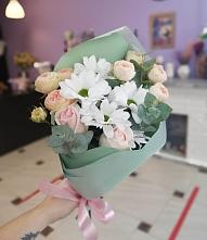 Букет цветов из:  Хризантемы и Розы #REPLACE_PRED# Каратузском