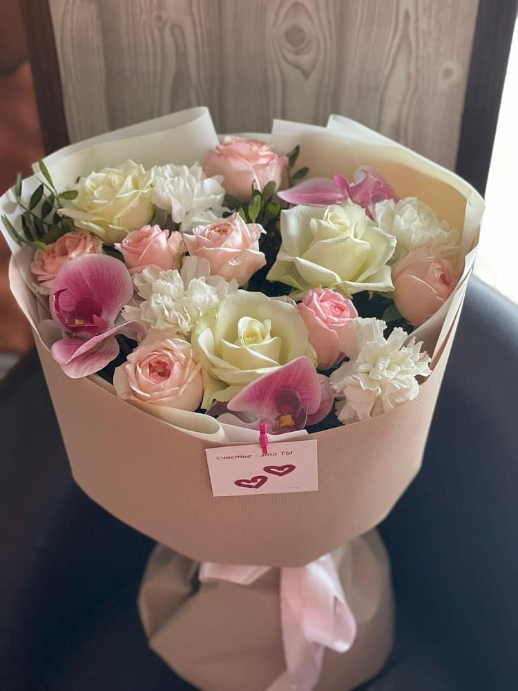 Букет цветов из: Орхидеи, Розы и Гвоздики в Каратузском