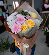 Букет цветов из:  Герберы, Розы и Хризантемы в Каратузском