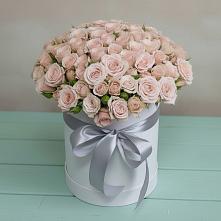 Цветочная композиция из Розы в шляпной коробке в Каратузском