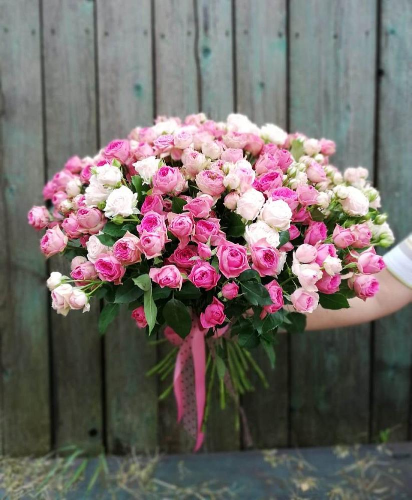 Букет Розовые кустовые розы Натали и Лав Лидия в Каратузском