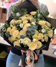 Букет цветов из:  Розы и Лизиантусы #REPLACE_PRED# Каратузском