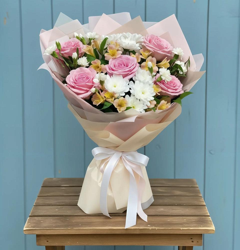 Букет цветов из: Гвоздики, Орхидеи и Розы в Каратузском