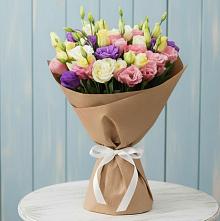 Букет цветов из:  Лизиантусы в Каратузском