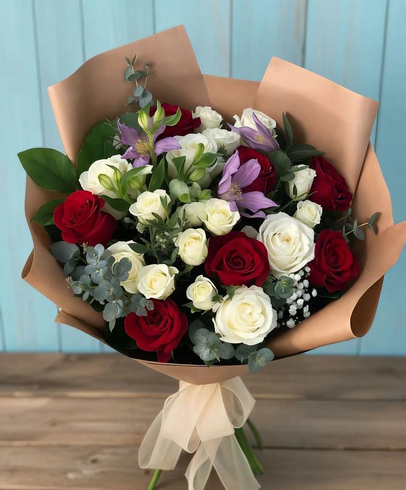 Букет цветов из: Розы и Альстромерии в Каратузском