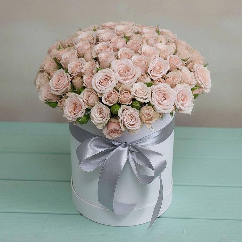 Цветочная композиция из Розы в шляпной коробке в Каратузском